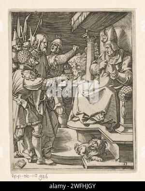 Christus pour Kajafas, Marcantonio Raimondi, d'après Albrecht Dürer, 1511 - 1534 tirage numéroté en bas à droite : 13. Imprimeur : Italyafter design by : Germany papier gravant Christ avant le Sanhédrin avec Caiaphas comme grand prêtre, et peut-être Annas ; peut-être un soldat sur le point de frapper Christ parce qu'il garde le silence (Matthieu 26:53-66, Marc 14:57-64, Luc 22:54, 22:66-71). Caiaphas déchirant ses vêtements  épreuve du Christ Banque D'Images