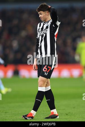 Birmingham, Royaume-Uni. 30 janvier 2024. Lewis Miley de Newcastle United regarde pendant le match de Premier League à Villa Park, Birmingham. Le crédit photo devrait se lire : Cameron Smith/Sportimage crédit : Sportimage Ltd/Alamy Live News Banque D'Images