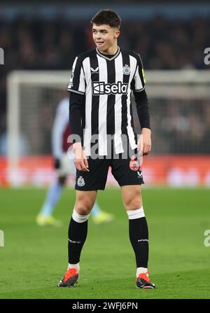 Birmingham, Royaume-Uni. 30 janvier 2024. Lewis Miley de Newcastle United regarde pendant le match de Premier League à Villa Park, Birmingham. Le crédit photo devrait se lire : Cameron Smith/Sportimage crédit : Sportimage Ltd/Alamy Live News Banque D'Images