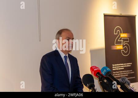 Belfast, Royaume-Uni, 31 01 2024, Micheál Martin s'adresse aux médias à l'Ulster Museum Credit : HeadlineX/Alamy Banque D'Images