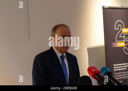 Belfast, Royaume-Uni, 31 01 2024, Micheál Martin s'adresse aux médias à l'Ulster Museum Credit : HeadlineX/Alamy Banque D'Images