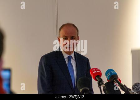 Belfast, Royaume-Uni, 31 01 2024, Micheál Martin s'adresse aux médias à l'Ulster Museum Credit : HeadlineX/Alamy Banque D'Images