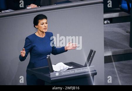 Sahra Wagenknecht, Fraktionslos, aufgenommen im Rahmen einer Debatte des Deutschen Bundestages zum Thema EPL 04, 22 Dundeskanzler und Bundeskanzleramt, Unabhaengiger Kontrollrat im Deutschen Bundestag in Berlin, 31.01.2024. Berlin Deutschland *** Sahra Wagenknecht, membre non inscrit, enregistré lors d'un débat du Bundestag allemand sur le thème EPL 04, 22 Chancelier fédéral et Chancellerie fédérale, Conseil de contrôle indépendant du Bundestag allemand à Berlin, 31 01 2024 Berlin Allemagne Copyright : xFelixxZahnx Banque D'Images