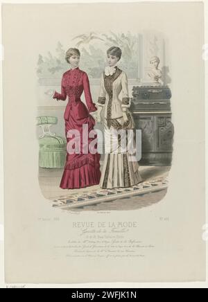 Revue de mode, Family gazette, dimanche 22 août 1880, 9e année, no 451 : toilettes de Mme Duboys (...), A. Chaillot, 1880 deux femmes dans un intérieur habillées de robes Duboys. A gauche : Robe en satin ('satin merveilleux'). Droite : 'toilette de demi-saison' convient à une jeune femme ou une fille. Noeud blanc au cou. Sous l'image quelques lignes de texte publicitaire pour différents produits. Tirage du magazine de mode Revue de la mode (1872-1913). Description détaillée des vêtements à la page 284 'planche coloriée'. Assiettes de mode gravure papier Paris. robe, robe (+ vêtements pour femmes). gants, mitaines ( Banque D'Images