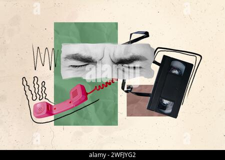 Collage photo image de l'homme malheureux contrarié bavardant téléphone écoutant enregistrement sonore isolé sur fond de dessin créatif Banque D'Images