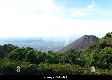 Izalco un stratovolcan actif près du volcan Santa Ana, El Salvador Amérique centrale Banque D'Images