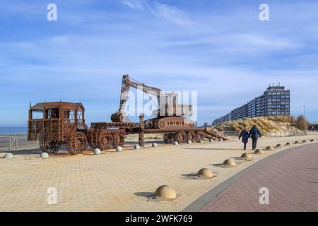 Caterpillar + Flatbed Trailer, oeuvre de l'artiste néo-conceptuel belge Wim Delvoye à Westende, Middelkerke, Flandre Occidentale, Belgique Banque D'Images