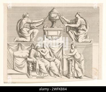 Deux femmes dans une urne et deux femmes sur un lit, anonyme, 1650 - 1749 impression au-dessus de deux jeunes femmes, toutes deux agenouillées vers une urne qui se tient au milieu sur un piédestal. Assise sur un lit sous une jeune femme et une femme plus âgée. À droite, une autre jeune femme appuyée sur une colonne. Urne de gravure en papier d'Italie. adolescente, jeune femme, jeune fille Banque D'Images