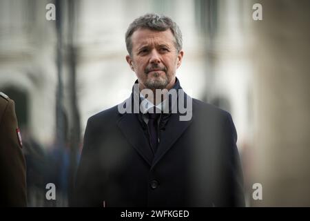 Le roi danois Frederik X est vu en visite au tombeau du Soldat inconnu à Varsovie, en Pologne, le 31 janvier 2024. C'est la première visite étrangère du ne Banque D'Images