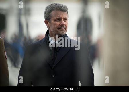 Le roi danois Frederik X est vu en visite au tombeau du Soldat inconnu à Varsovie, en Pologne, le 31 janvier 2024. C'est la première visite étrangère du ne Banque D'Images