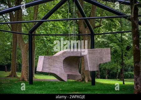 Lugar de Encuentros IV le Musée Chillida-Leku, sculptures dans les jardins et les forêts du sculpteur basque Eduardo Chillida, Hernani, Guipuzcoa, basque Banque D'Images