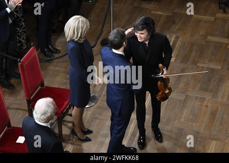 Lund, Suède. 31 janvier 2024. LUND, SUÈDE 20240131HRH le roi Carl Gustaf, la première dame de France Brigitte Macron et le président Emmanuel Macron lors d'une représentation musicale à la réception de mercredi au château AF de Lund en l'honneur du couple royal. Le couple présidentiel français effectue une visite d'État de deux jours en Suède. Photo : Johan Nilsson/TT/Code 50090 crédit : TT News Agency/Alamy Live News Banque D'Images