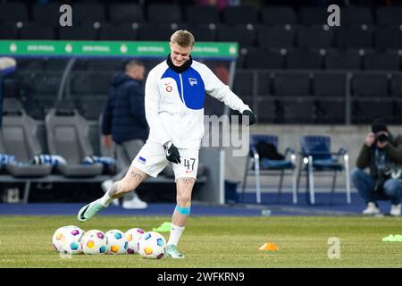 Berlin, Deutschland. 31 janvier 2024. h47 beim Aufw?rmen DFB-Pokal 2023/24, Viertelfinale : Hertha BSC - 1. FC Kaiserslautern, Olympiastadion, Berlin, 31.01.2024 LA RÉGLEMENTATION DFB INTERDIT TOUTE UTILISATION DE PHOTOGRAPHIES COMME SÉQUENCES D'IMAGES ET/OU QUASI-VIDÉO/dpa/Alamy Live News Banque D'Images