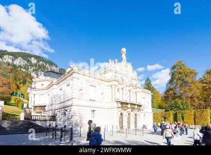 Ettal : Schloss Linderhof Palace, couleurs d'automne à Oberbayern, Garmisch-Partenkirchen, haute-Bavière, Bayern, Bavière, Allemagne Banque D'Images