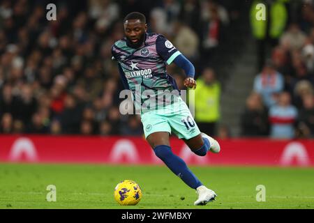 Tottenham Hotspur Stadium, Londres, Royaume-Uni. 31 janvier 2024. Premier League football, Tottenham Hotspur contre Brentford ; Josh Dasilva de Brentford Credit : action plus Sports/Alamy Live News Banque D'Images