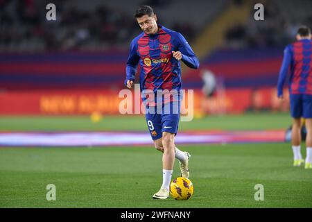 Barcelone, ESP. 31 janvier 2024. FC BARCELONA vs CA OSASUNA 31 janvier 2024 Robert Lewandowski (9 ans) du FC Barcelone s'échauffe avant le match entre le FC Barcelone et CA Osasuna correspondant à la vingt jours de la Liga EA Sports à l'Olimpic Stadium Lluis Companys de Montjuïc à Barcelone, Espagne. Crédit : Rosdemora/Alamy Live News Banque D'Images