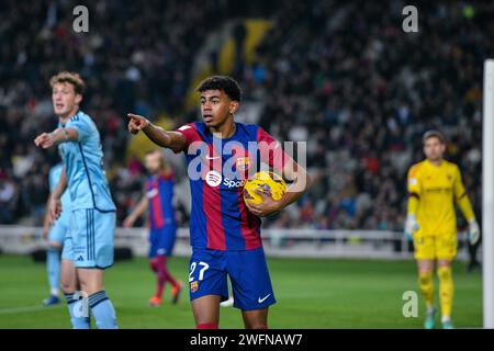 Barcelone, ESP. 31 janvier 2024. FC BARCELONE vs CA OSASUNA 31 janvier 2024 Lamine Yamal (27) du FC Barcelone lors du match entre le FC Barcelone et CA Osasuna correspondant à la vingt jours de la Liga EA Sports à l'Olimpic Stadium Lluis Companys de Montjuïc à Barcelone, Espagne. Crédit : Rosdemora/Alamy Live News Banque D'Images