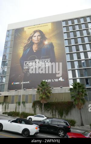 Los Angeles, Californie, États-Unis 30 janvier 2024 Mariska Hargitay Law and Order Special Victims Unit Billboard sur Sunset Blvd le 30 janvier 2024 à Los Angeles, Californie, États-Unis. Photo de Barry King/Alamy stock photo Banque D'Images