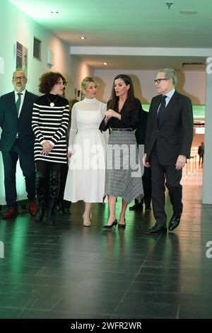 Madrid, Espagne. 01 février 2024. Reine Letizia participe à l'événement contre le cancer dans la ville de Madrid, Madrid 1 février 2024 crédit : CORDON PRESSE/Alamy Live News Banque D'Images