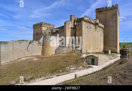 Ampudia, château. Tierra de Campos, province de Palencia, Castilla y Leon, Espagne. Banque D'Images