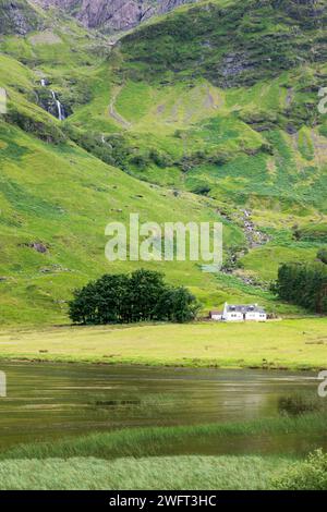 Lone scottish House dans la vallée de Glencoe, Highlands of Scotland, Royaume-Uni Banque D'Images