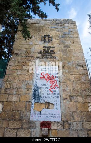 Mémorial controversé de l'ère nazie aux parachutistes allemands qui ont envahi la Crète pendant la Seconde Guerre mondiale, Chania Banque D'Images