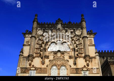 Convento de Santa Cruz do Buçaco est un ancien monastère carmélite situé dans la Mata Nacional do Buçaco , au Portugal Banque D'Images