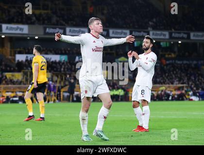 Rasmus Højlund de Manchester United marque un but mais s'est écarté du camp, lors du match de Premier League Wolverhampton Wanderers vs Manchester United à Molineux, Wolverhampton, Royaume-Uni, le 1 février 2024 (photo de Gareth Evans/News Images) Banque D'Images