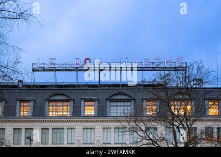 Paris, France, la façade du grand magasin français, le bon marché, éditorial seulement. Banque D'Images