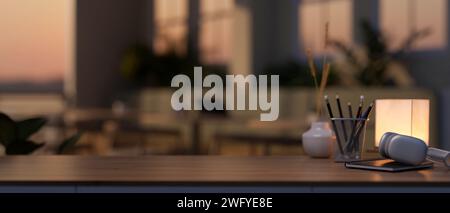 Un espace pour exposer votre produit, un casque, une lampe de table et de la papeterie sur un bureau en bois franc dans un salon moderne. rendu 3d, illustration 3d. Banque D'Images