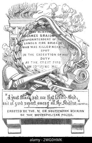 Pierre commémorative à feu M. Braidwood, 1862. L'hommage à la mémoire du défunt M. Braidwood, surintendant de la brigade des pompiers de Londres, levé par la division M de la police, est un monument en pierre de Portland, conçu et exécuté par M. S. H. Gardiner, de la route de New Kent. Une couronne de Laurier se détache en relief gras, autour de laquelle s'enroule un tuyau d'incendie, encerclant l'inscription. Au pied de la couronne, formant la base du mémorial, sont sculptés des accessoires de pompier, composés d'un casque, d'une pointe de tuyau, d'une hachette, d'un pied-de-biche, d'un AC. Sur la plinthe certaines lignes sont dedans Banque D'Images