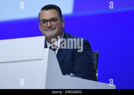 25. Ordentlichen Hauptversammlung der ThyssenKrupp AG am 02.02.2024 im RuhrCongress in Bochum Oliver Burkhard Vorstand für Personal ThyssenKrupp *** 25e Assemblée générale annuelle de ThyssenKrupp AG le 02 02 2024 au RuhrCongress in Bochum Oliver Burkhard Chief Human Resources Officer ThyssenKrupp XRX Banque D'Images