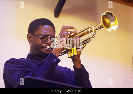 Mark Kavuma, Gary Crosby Sextet, National Jazz Archive, Loughton, Essex, octobre 2023. Banque D'Images