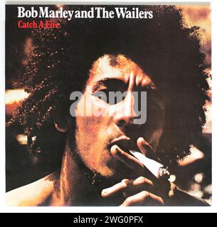 La pochette de Catch a Fire, album de 1973 de Bob Marley and the Wailers, sur l'île - USAGE ÉDITORIAL SEULEMENT Banque D'Images