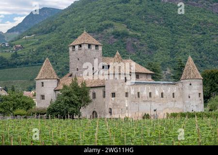 Château de Maretsch, château de plaine du 13ème siècle, Weingarten, Bolzano, Tyrol du Sud, Trentino-Tyrol du Sud, Italie Banque D'Images