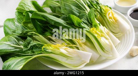 Bio et frais bok choy ou pak choi ou pok choi.Brassica rapa. Légumes Banque D'Images