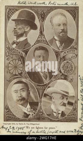 Portraits des envoyés à la conférence de paix de Portsmouth, le baron Komura et Kogoro Takahira (à gauche), M. Witte et le baron Rosen (à droite), et le président Theodore Roosevelt (au centre). Écrit au bas de la carte "nous sommes des combattants pour la paix", c1905. Banque D'Images