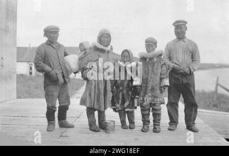 Eskimos, entre c1900 et 1916. Banque D'Images