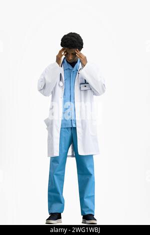 Le médecin, en pleine hauteur, sur fond blanc, fatigué Banque D'Images