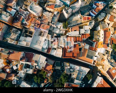 Hyperlapse aérienne au-dessus de la belle ville magique de Guanajuato avec un coucher de soleil spécial . Photo de haute qualité Banque D'Images