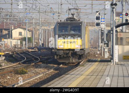 La proposition vise à encourager le transfert du transport de marchandises vers le système ferroviaire, par rapport au transport routier, afin de réduire l'impact sur l'environnement et l'énergie. Crédit : Agence photo indépendante Srl/Alamy Live News Banque D'Images