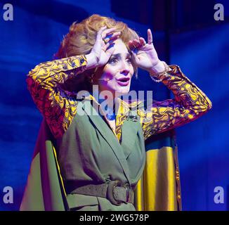 Victoria Hamilton-Barritt : Constance Lily dans Bronco Billy The musical au Charing Cross Theatre, Londres, Royaume-Uni - 30 janvier 2024 photo de Roger Alarcon Banque D'Images