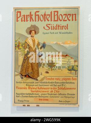 Affiches publicitaires touristiques du début des années 1940 de la ville de Merano, Tyrol du Sud, Trentin Haut-Adige, Itay du Nord, Europe Banque D'Images