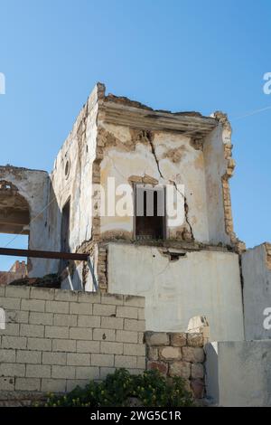 Extérieur de la maison détruite Tyre Liban moyen-Orient Banque D'Images