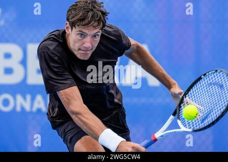 Matthew Dellavedova, de l'Australie, en action lors des qualifications pour le tournoi international ATP Challenger 125 de Canberra 2024 Banque D'Images