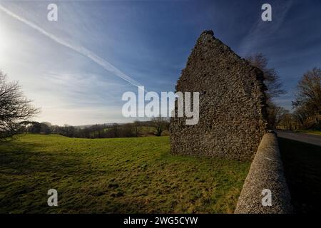 Ancien mur unique debout dans l'East Sussex UK Banque D'Images