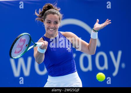 Jodie Burrage de Great Britian en action lors de la manche 32 du tournoi international WTA 125 de Canberra 2024 Banque D'Images