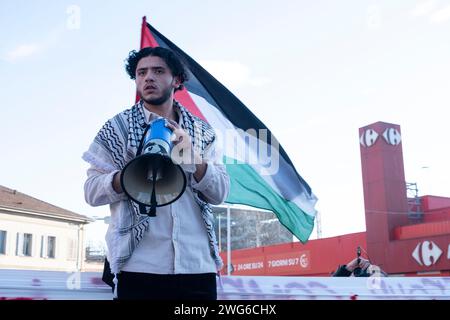 Milan, Italie. 03 février 2024. Foto Alessandro Cimma/LaPresse 03-02.2024 Milan, Italie. Manifstazione libère la palestine. Alessandro Cimma/LaPresse 03-02.2024 Milan, Italie. Manifestation de Palestine libre. Crédit : LaPresse/Alamy Live News Banque D'Images