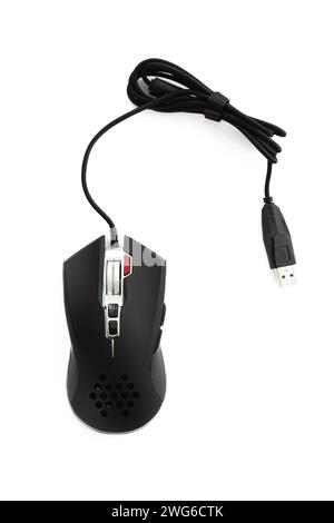 Souris d'ordinateur filaire noire sur fond blanc gros plan Banque D'Images