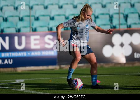 Sydney, Australie. 03 février 2024. Taylor Ray du Sydney FC se réchauffe avant le match de Rd15 féminin de La A-League entre le Sydney FC et Perth Glory à Leichhardt Oval le 3 février 2024 à Sydney, Australie Credit : IOIO IMAGES/Alamy Live News Banque D'Images